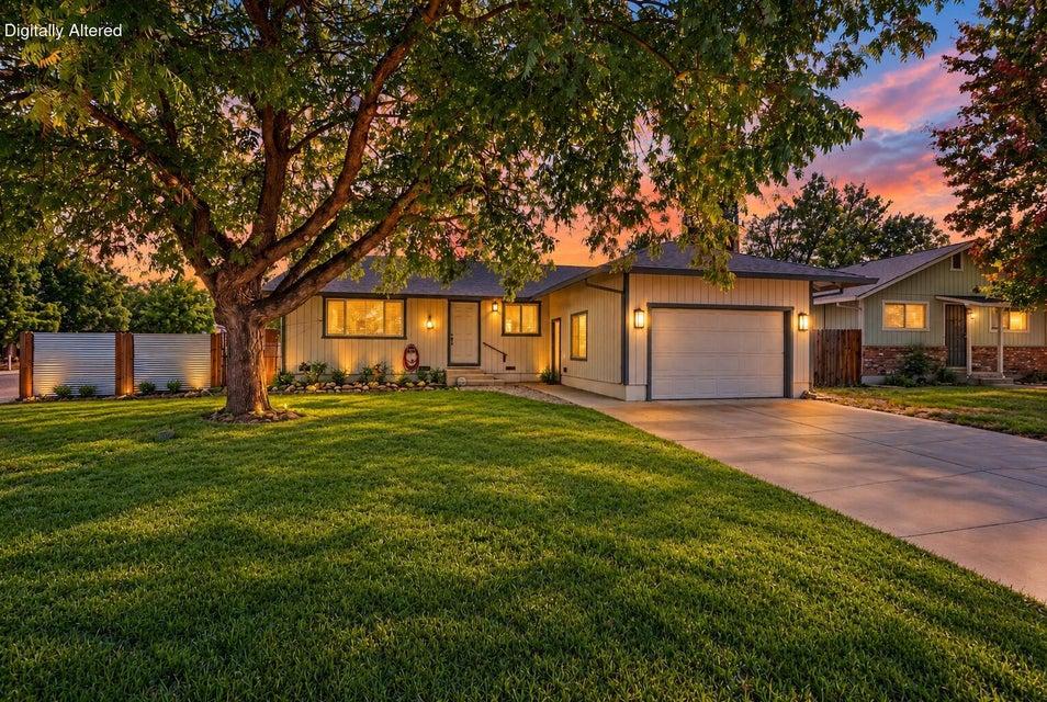 2885 Red Bud Lane