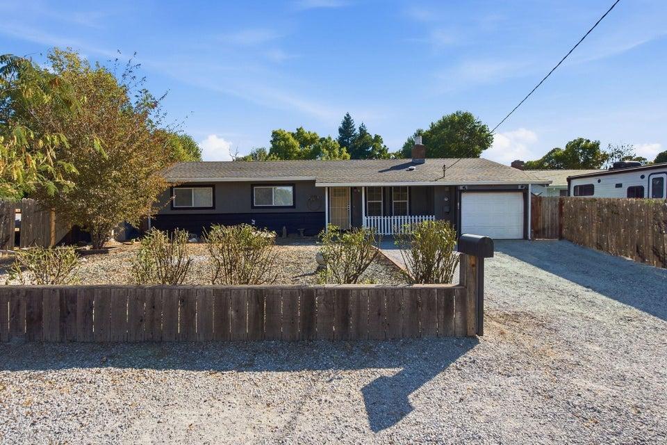 1237 De Moll Drive