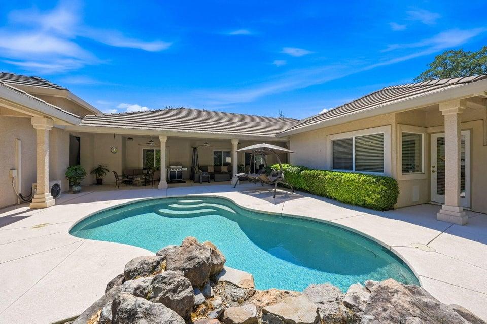 19677 San Vincente Drive