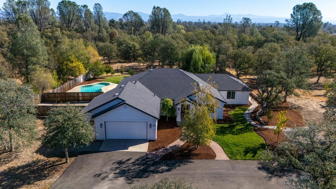 1315 Hope Lane