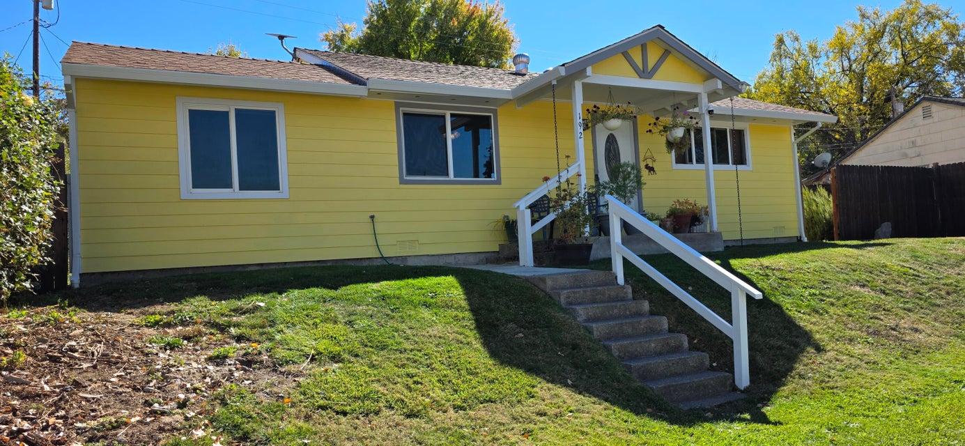 192 3rd Avenue