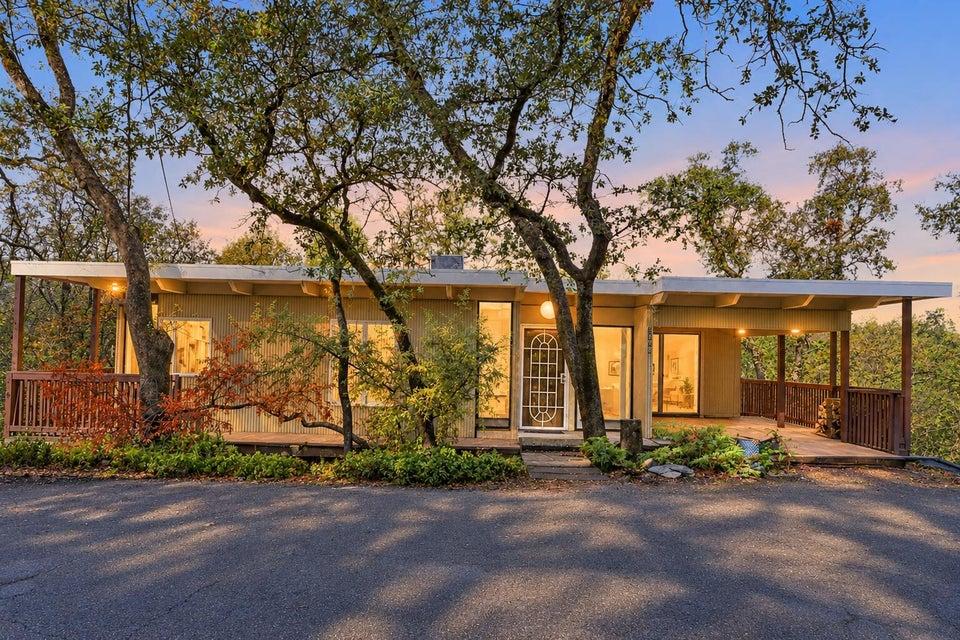 2160 Skyline Drive