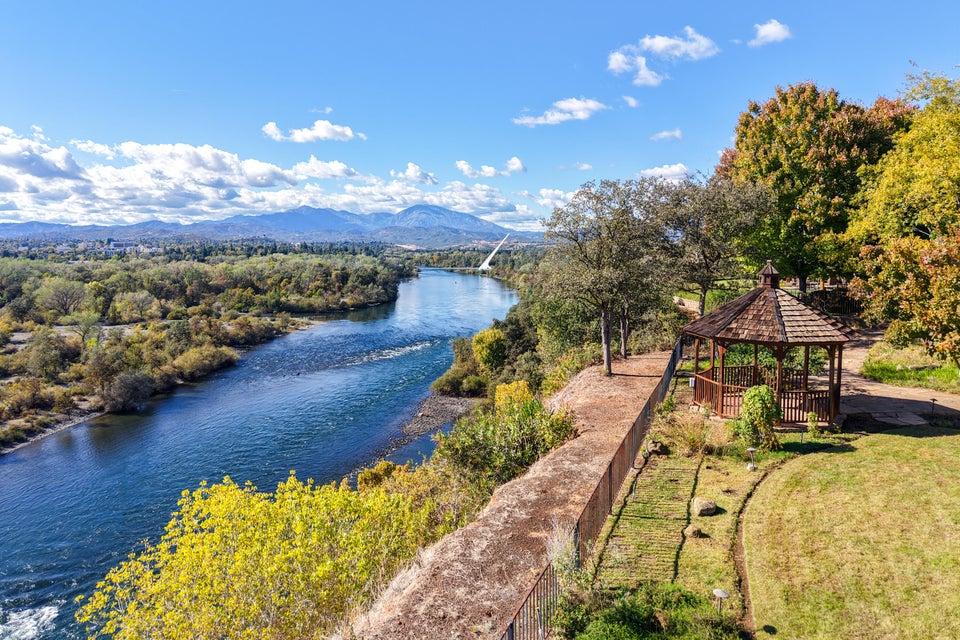 960 River Bend Road