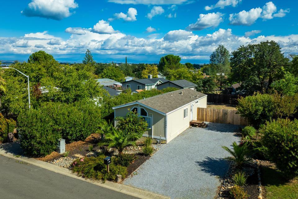1131 Redwood Boulevard