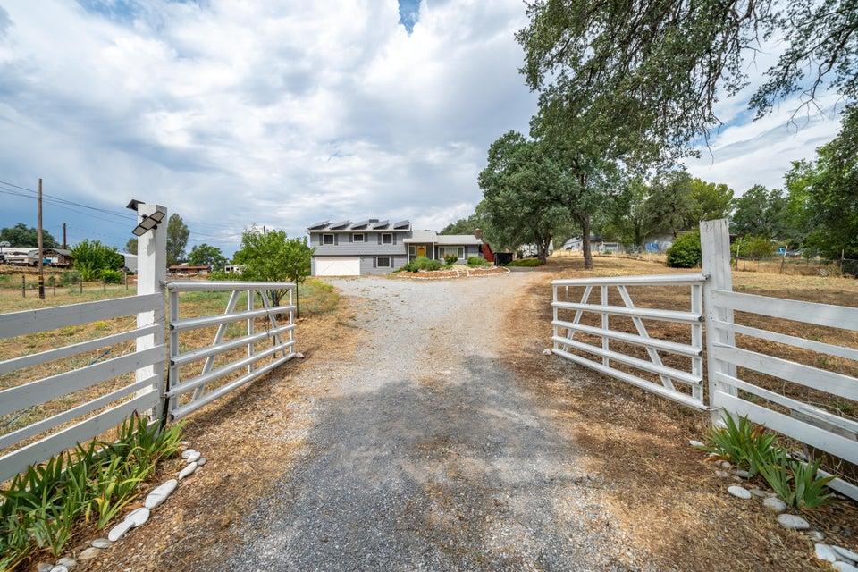 3638 W Anderson Drive