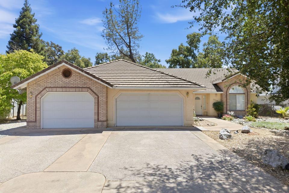 3715 Eagle Parkway