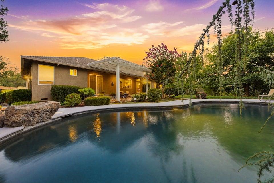 15553 Mountain Shadows Drive
