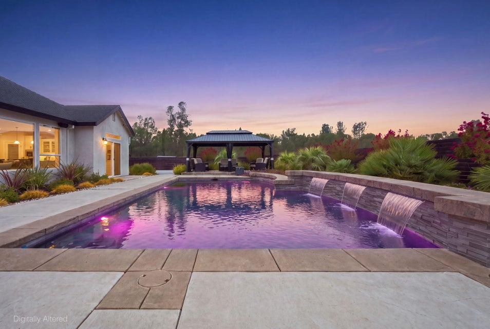3320 Kentwood Drive