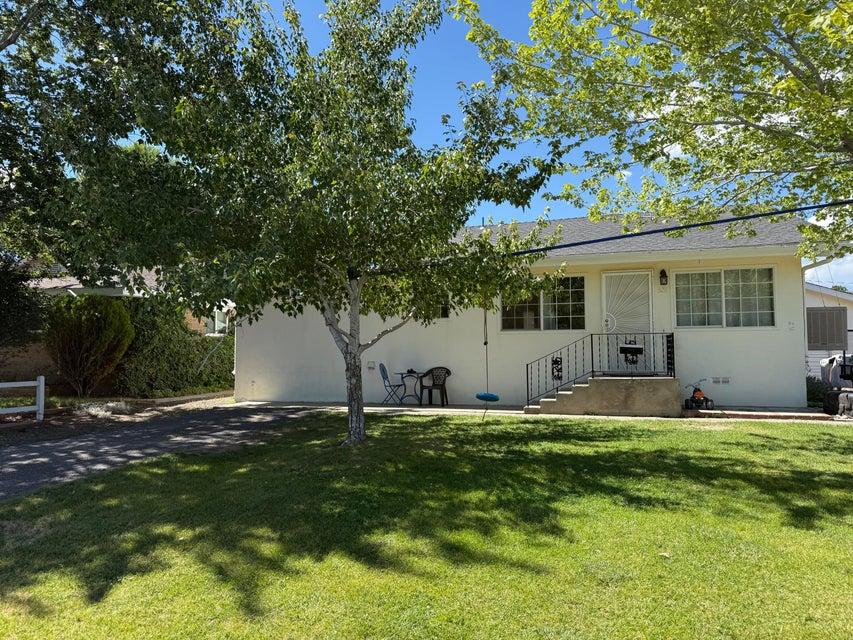 328 Minckler Avenue