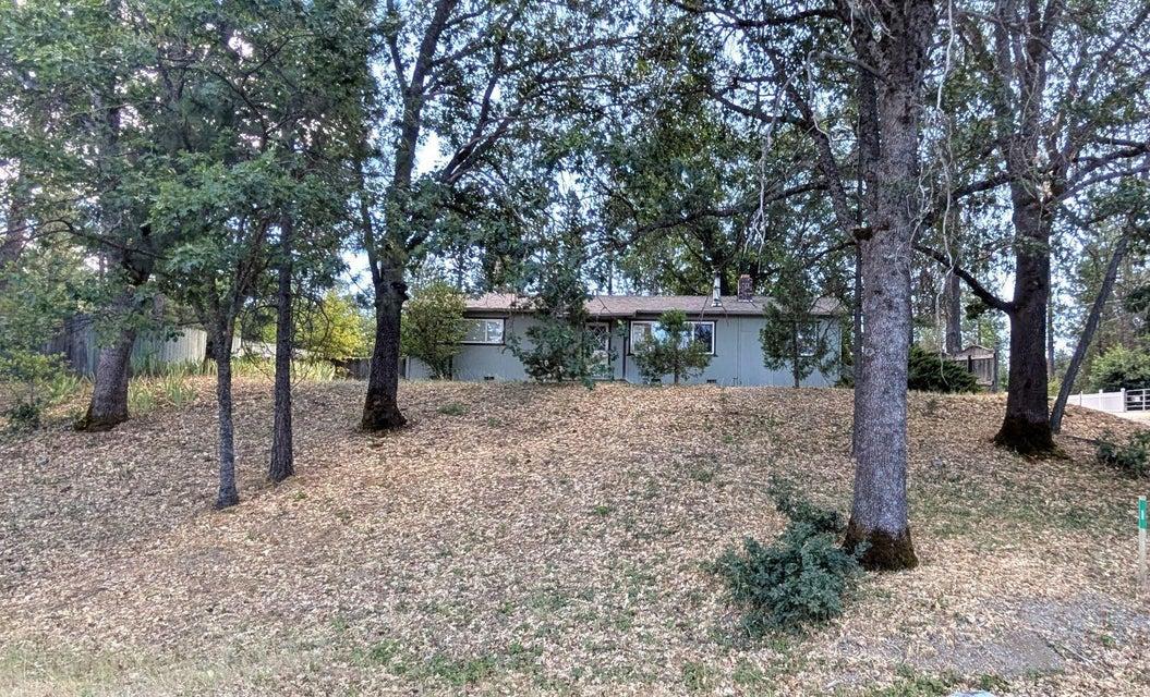 39 Pine Avenue