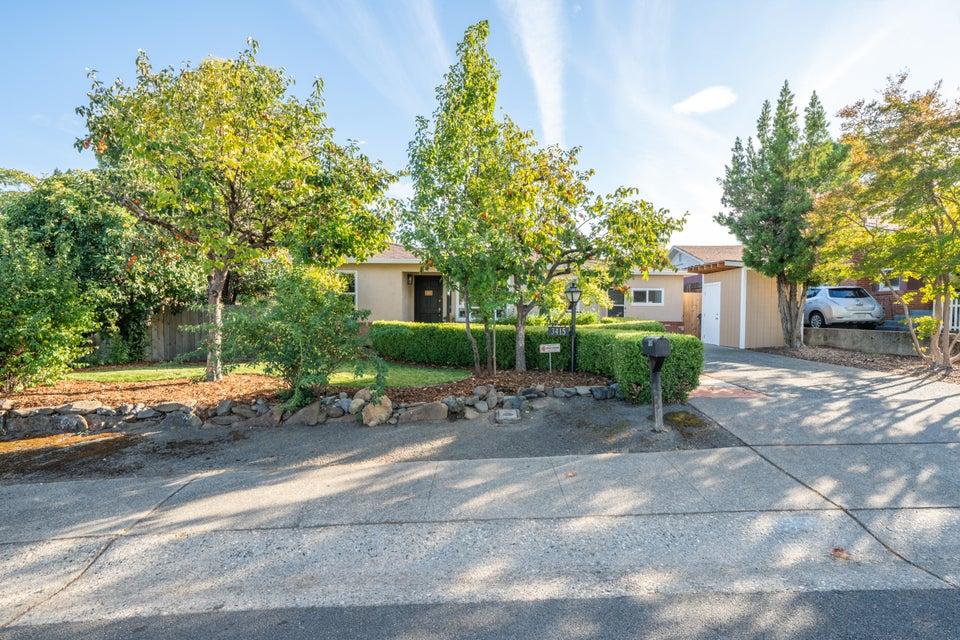 3415 Sunset Drive