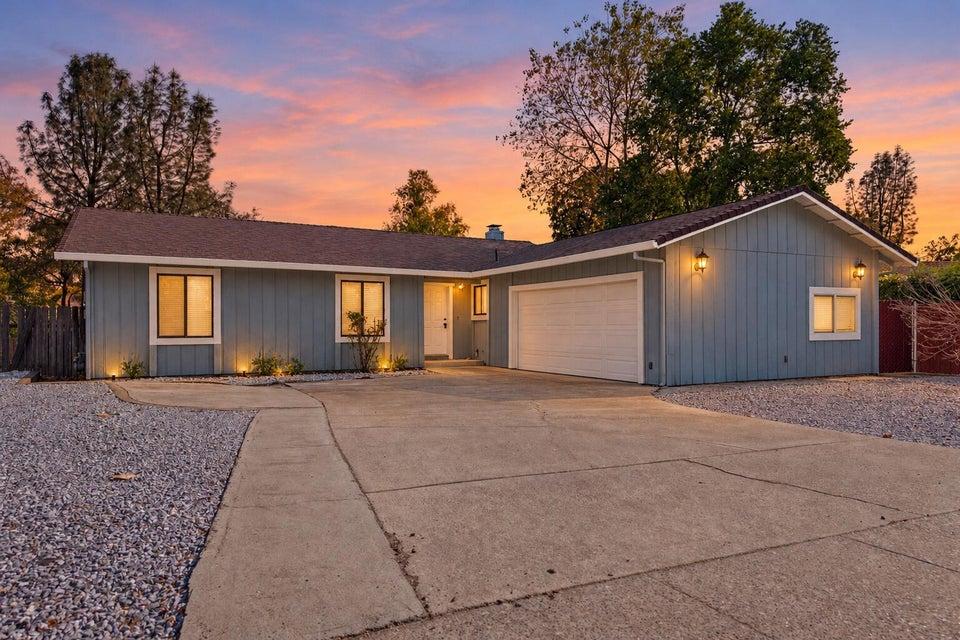 2579 Velia Street
