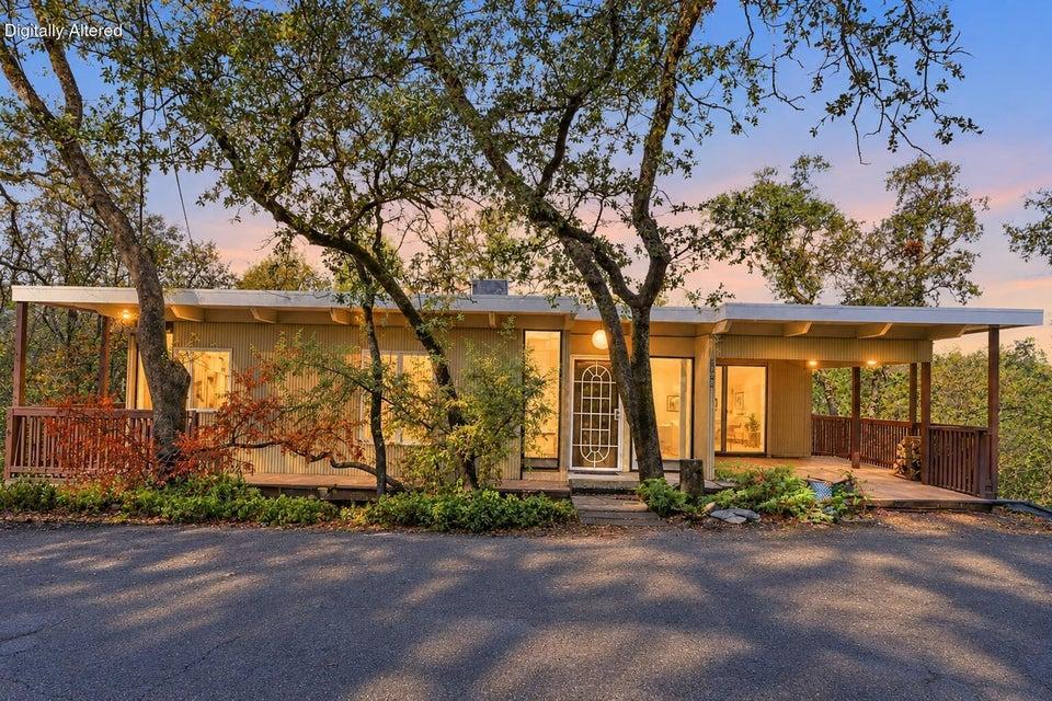 2160 Skyline Drive